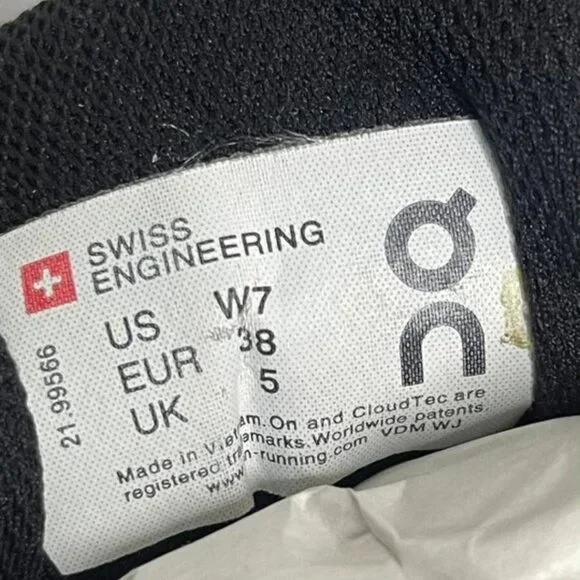 On Cloudflyer Swiss Engineering Glacier Rosebrown Running Shoes Women's Size 7 - Picture 8 of 11